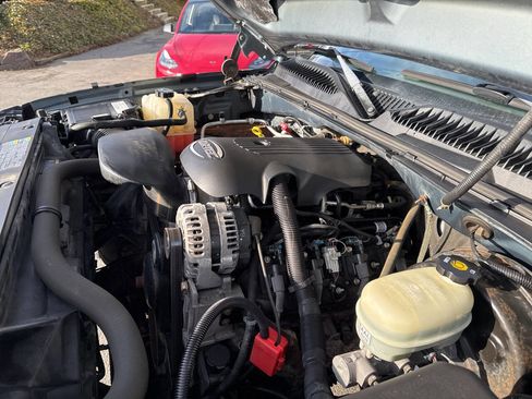 Used 2006 Chevrolet Silverado 1500 LT w/ Light Duty Power Package image 13