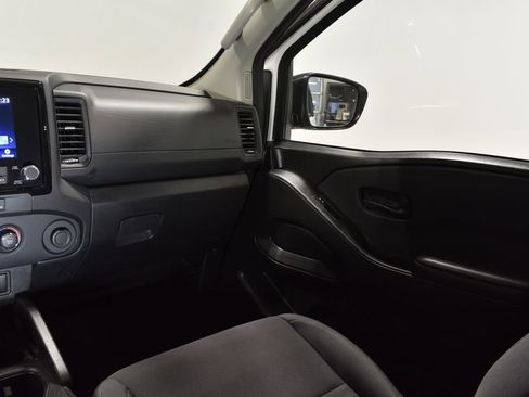 Used 2024 Nissan Frontier S w/ Technology Package image 14