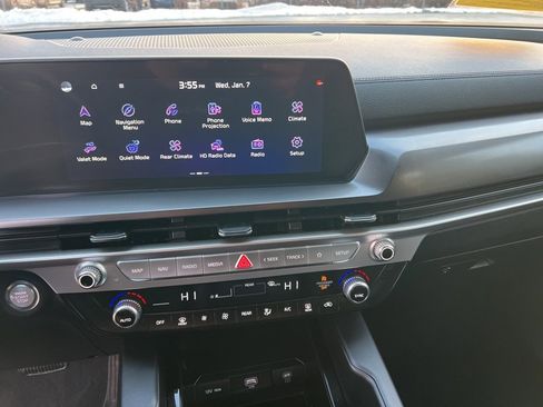 Used 2023 Kia Telluride LX image 19