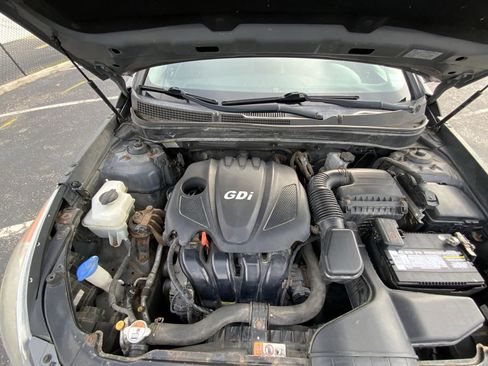 Used 2013 Hyundai Sonata SE FWD image 17