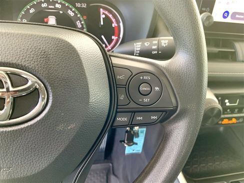 Used 2023 Toyota RAV4 LE image 31