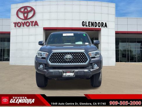 Certified 2019 Toyota Tacoma TRD Off-Road w/ Technology Package RWD image 3