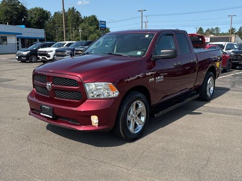 Used 2018 RAM 1500 Express w/ Express Value Package AWD/4WD image 2