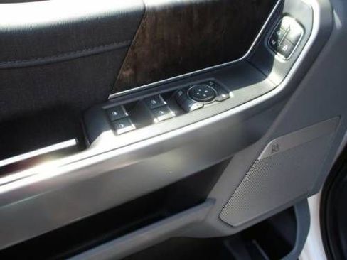 Used 2022 Ford F150 Lariat w/ Max Trailer Tow Package image 14