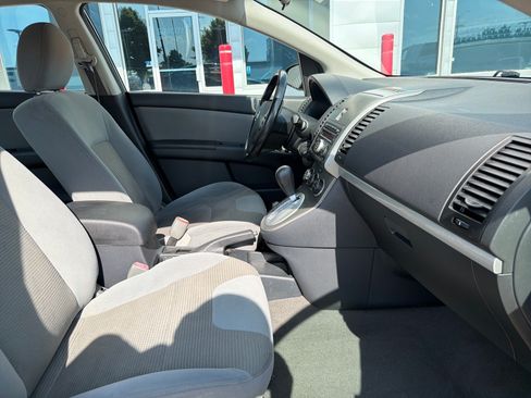 Used 2010 Nissan Sentra 2.0 S w/ Convenience Pkg FWD image 24