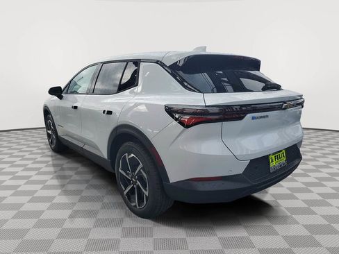 New 2026 Chevrolet Equinox EV LT image 4