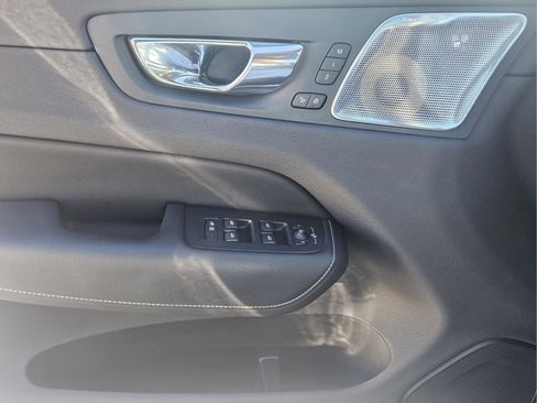 Used 2019 Volvo XC60 T8 R-Design w/ Advanced Package image 29