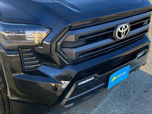 Used 2024 Toyota Tacoma SR5 image 33