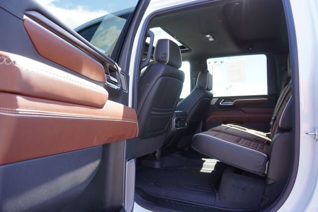 Used 2026 GMC Sierra 3500 Denali Ultimate AWD/4WD image 25