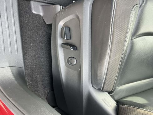 Used 2022 Nissan Pathfinder SL w/ SL Black Package image 28