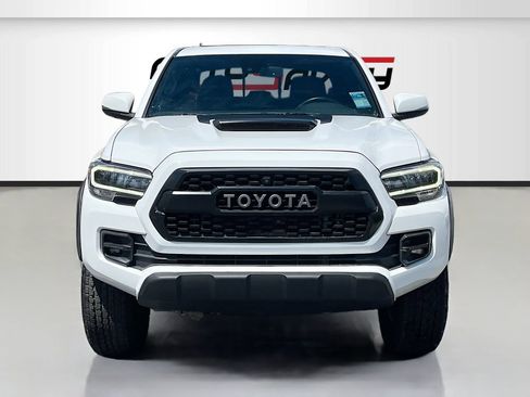 Used 2021 Toyota Tacoma TRD Pro AWD/4WD image 2