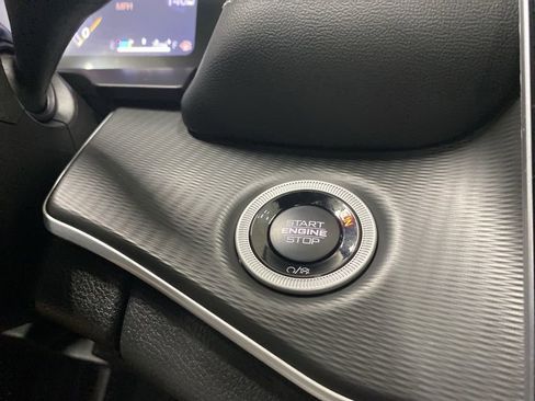 New 2025 Jeep Grand Cherokee Laredo w/ Luxury Tech Group I image 23