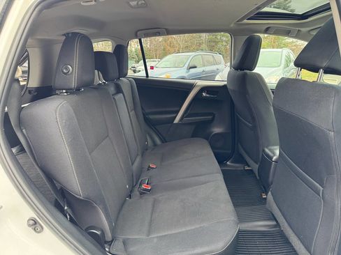 Used 2016 Toyota RAV4 XLE image 20