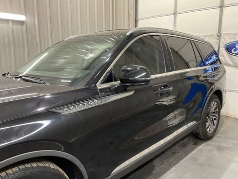 Used 2023 Lincoln Aviator 2WD image 5