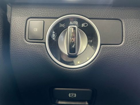 Used 2018 Mercedes-Benz GLE 350 4MATIC image 9