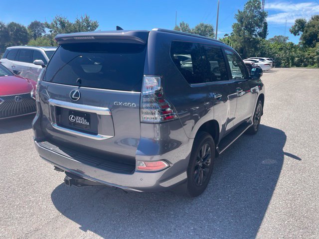 Used 2023 Lexus GX 460 Premium w/ Premium Package AWD/4WD image 2