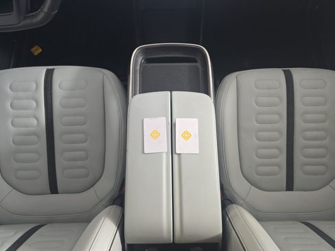 Used 2023 Rivian R1T Adventure AWD/4WD image 29