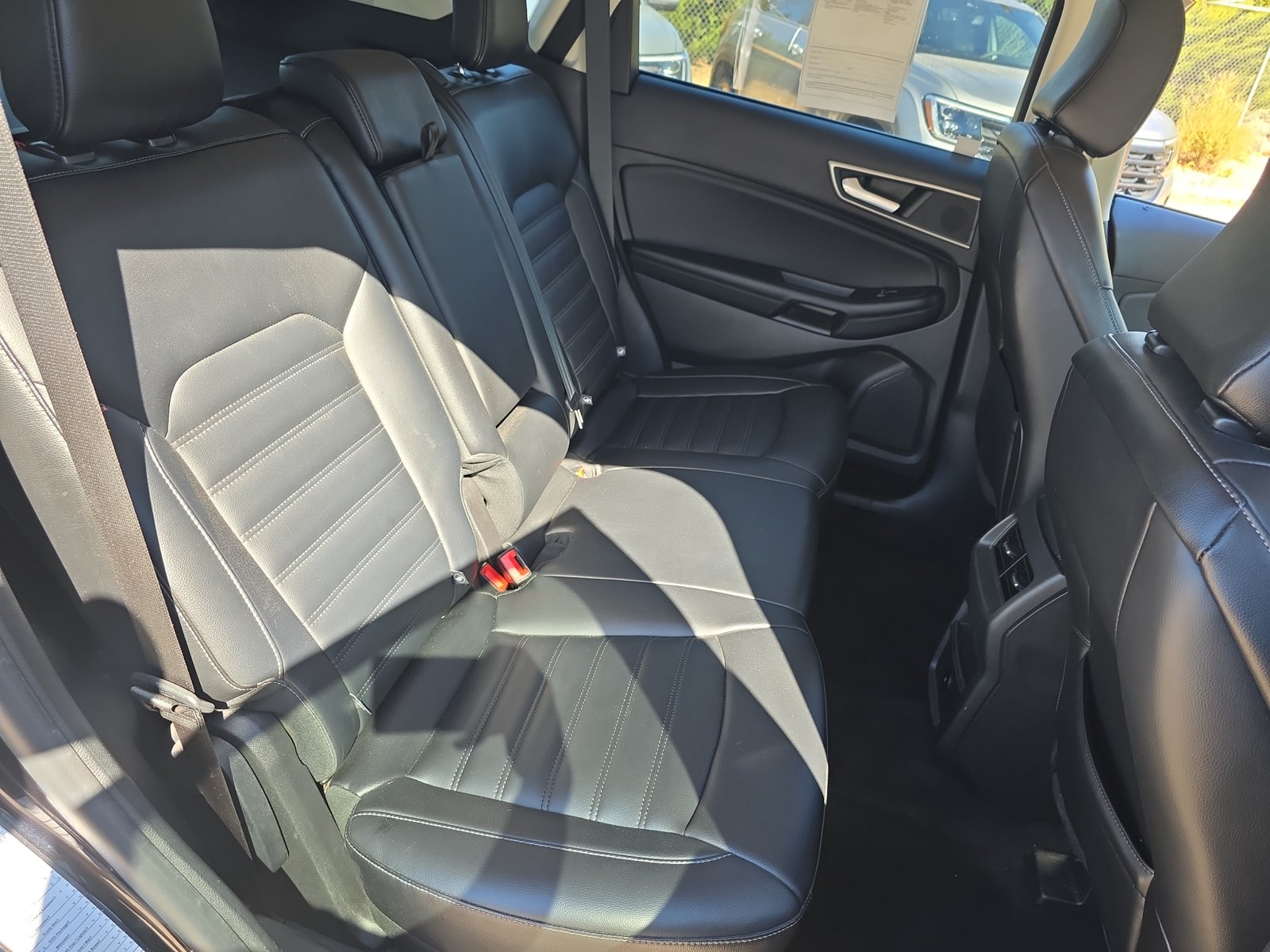 Used 2022 Ford Edge SEL AWD/4WD image 12