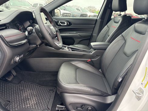 New 2026 Jeep Compass Trailhawk image 10