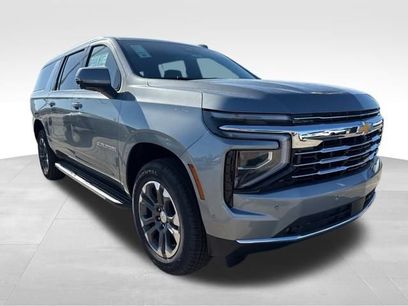 New 2026 Chevrolet Suburban LT w/ Comfort Package