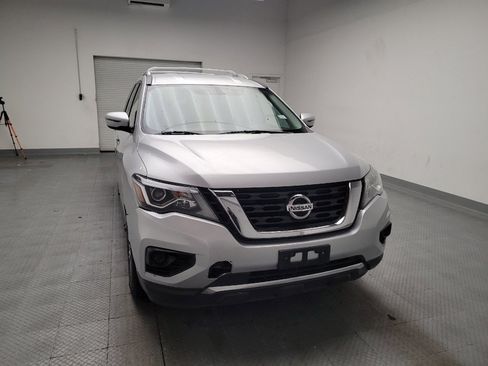 Used 2019 Nissan Pathfinder S FWD image 14
