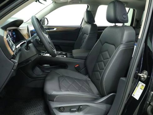 New 2026 Volkswagen Atlas SE FWD image 28