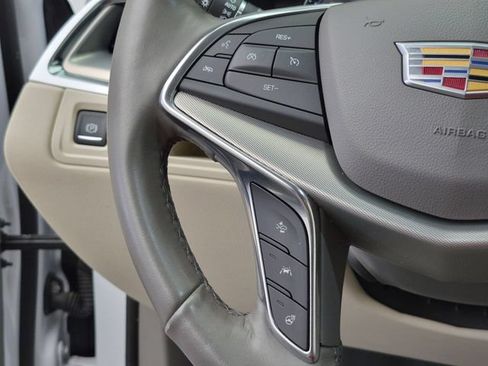 Certified 2023 Cadillac XT5 Premium Luxury w/ LPO, Floor Liner Package AWD/4WD image 11