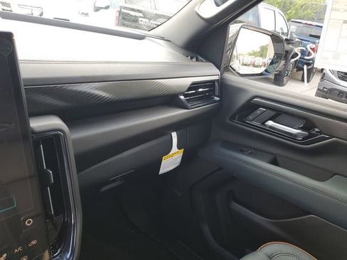 New 2026 GMC Yukon XL AT4 image 25