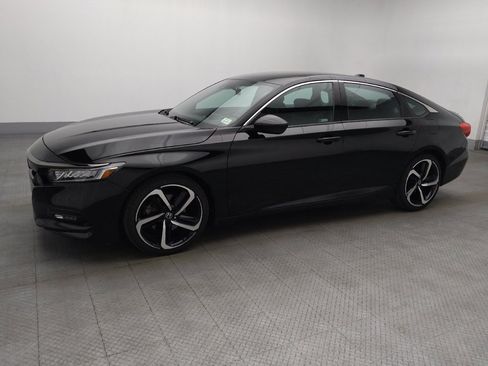 Used 2020 Honda Accord Sport image 2