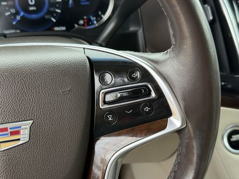 Used 2016 Cadillac Escalade Luxury RWD image 17