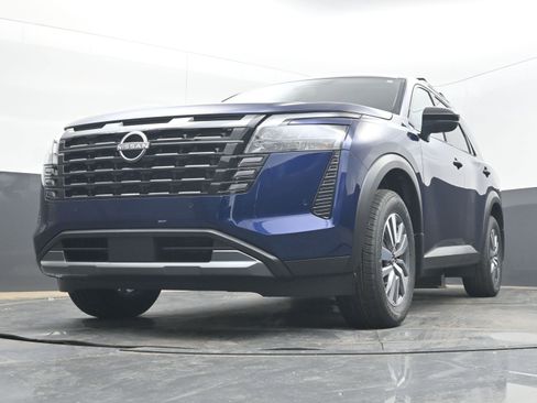 New 2026 Nissan Pathfinder SL FWD image 20