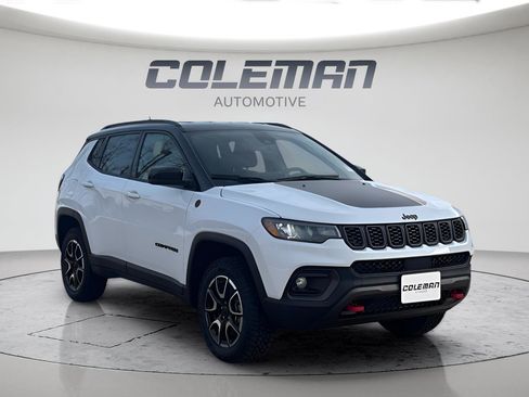 New 2026 Jeep Compass Trailhawk image 7