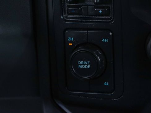 Used 2023 Ford F350 XLT AWD/4WD image 22