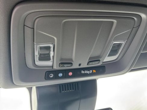 Used 2025 GMC Sierra 2500 Pro w/ Convenience Package RWD image 37