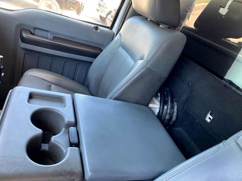 Used 2011 Ford F550 2WD Regular Cab Super Duty w/ Payload Upgrade Pkg image 70