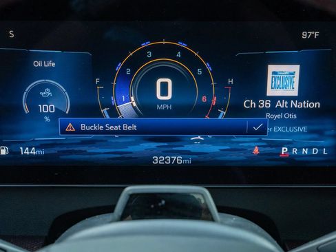 Used 2024 Chevrolet Traverse RS w/ LPO, Floor Liner Package FWD image 22