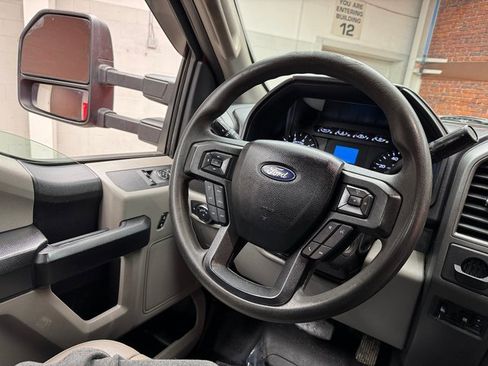 Used 2018 Ford F350 XL w/ Power Equipment Group image 13