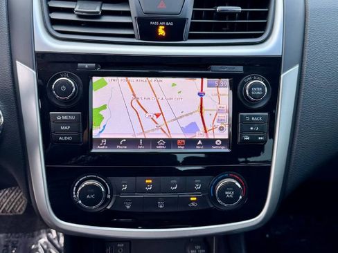 Used 2018 Nissan Altima 2.5 SR w/ SR Special Edition image 15