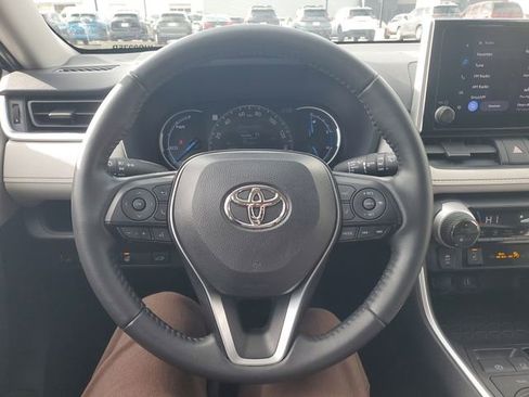 Used 2023 Toyota RAV4 XLE image 31