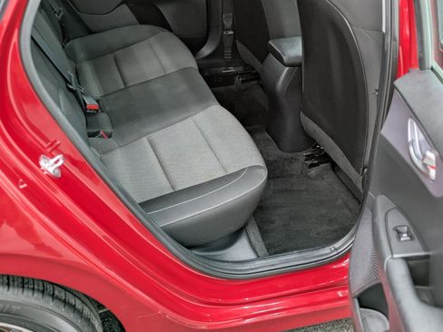 Used 2022 Kia Forte LXS image 15