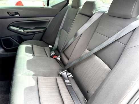 Used 2024 Nissan Altima 2.5 SV image 27