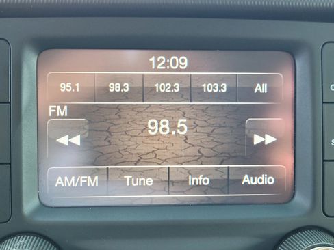 Used 2021 Jeep Wrangler Unlimited Sport image 18