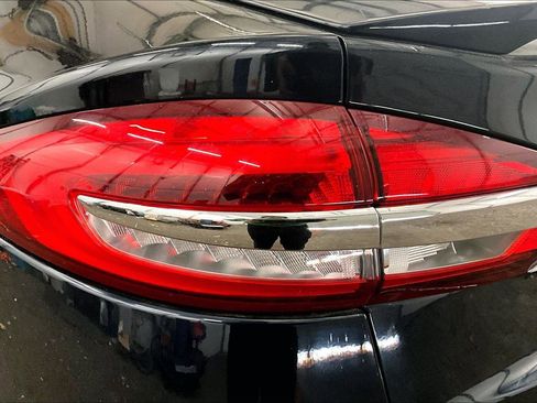 Used 2020 Ford Fusion Energi Titanium image 29