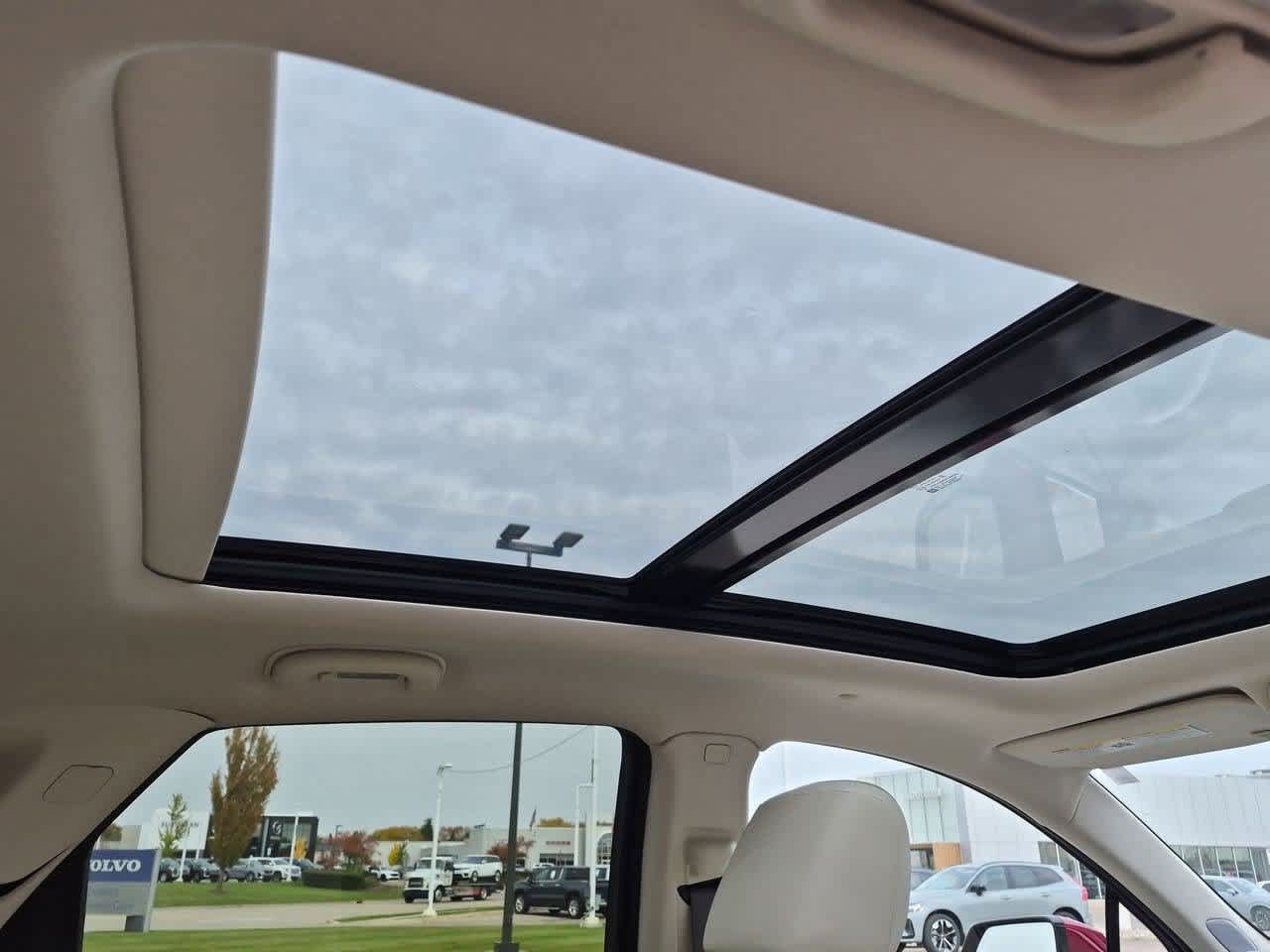 Used 2024 Cadillac XT5 Premium Luxury AWD/4WD image 22
