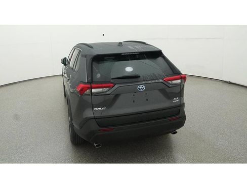 Used 2024 Toyota RAV4 XLE Premium w/ Weather Package AWD/4WD image 7