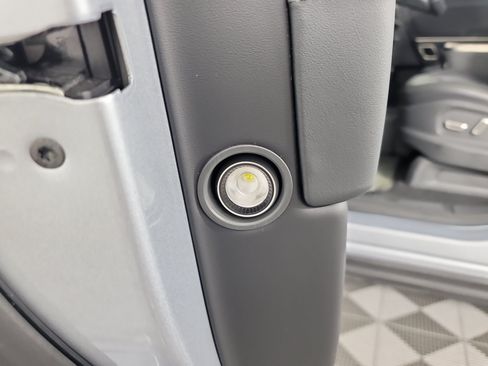 Used 2024 Rivian R1T Adventure Dual AWD/4WD image 30