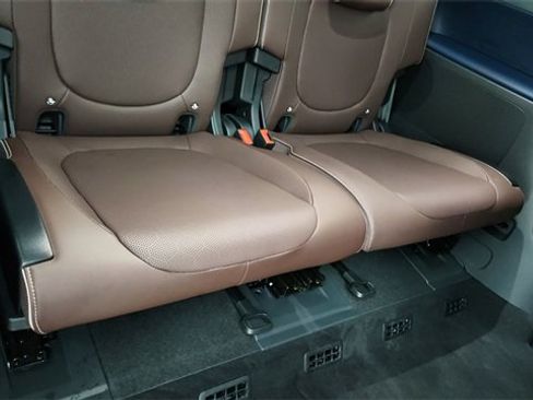 Used 2025 Volkswagen ID. Buzz Pro S image 27