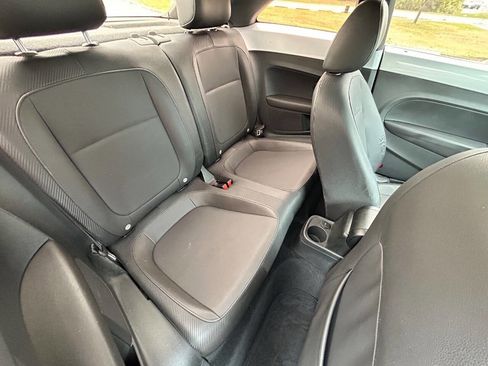 Used 2015 Volkswagen Beetle 1.8T image 12