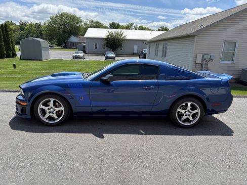 Used 2008 Ford Mustang GT RWD image 6