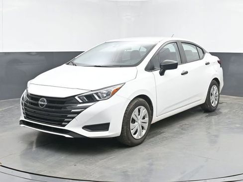 Used 2023 Nissan Versa S FWD image 10